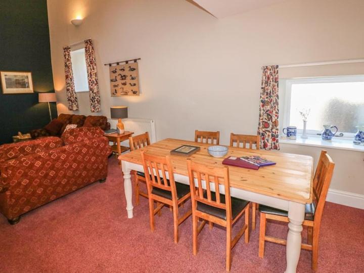 Holiday home Wetton Barns