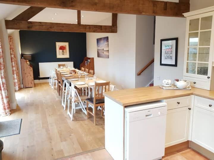 Holiday home Wetton Barns